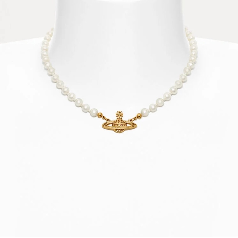 Vivienne Westwood Mini Bas Pearl Necklce